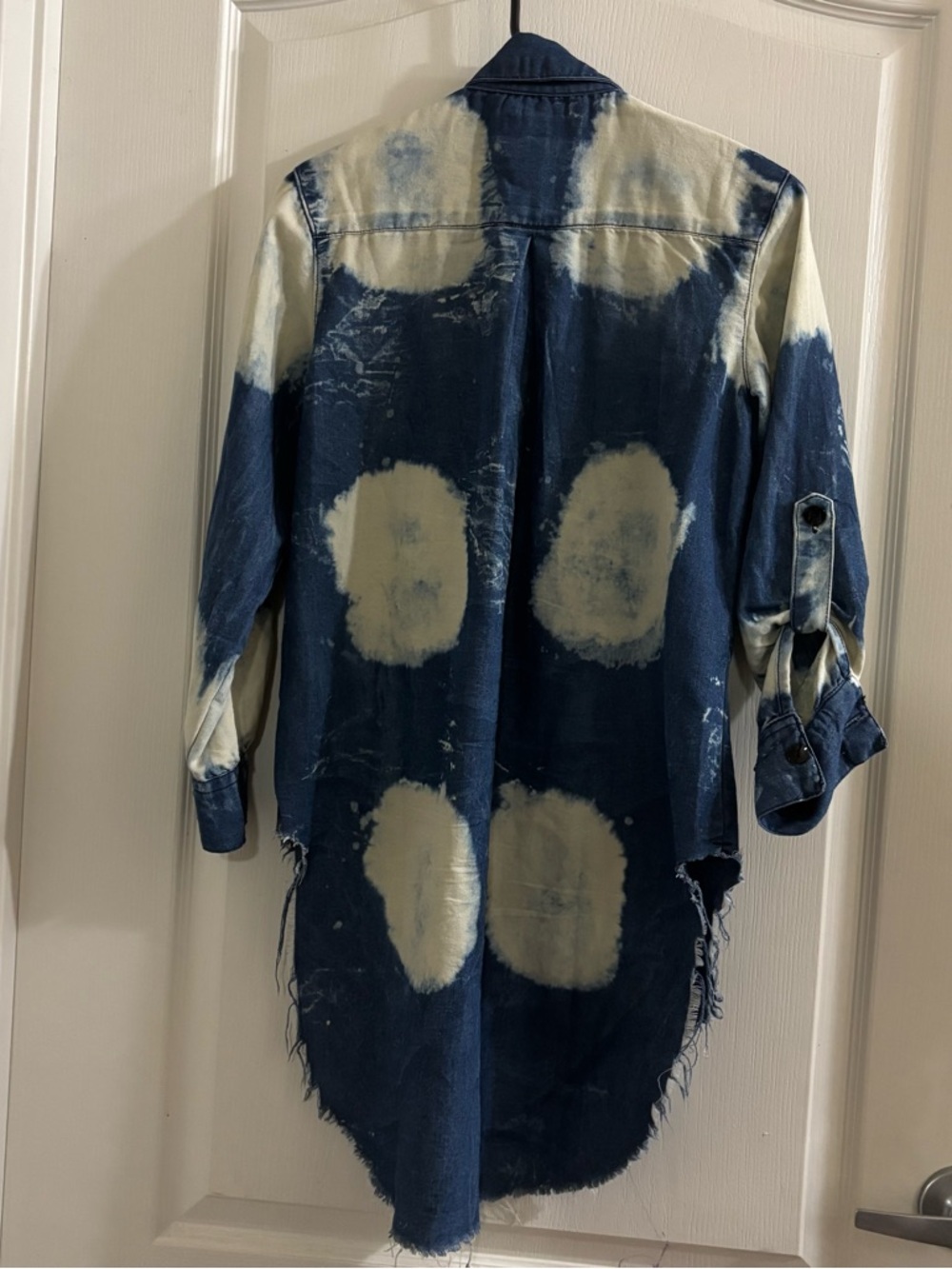 Thrill Blue and White Acid-Wash Distressed Button-Down Shirt - Picture 3 of 4